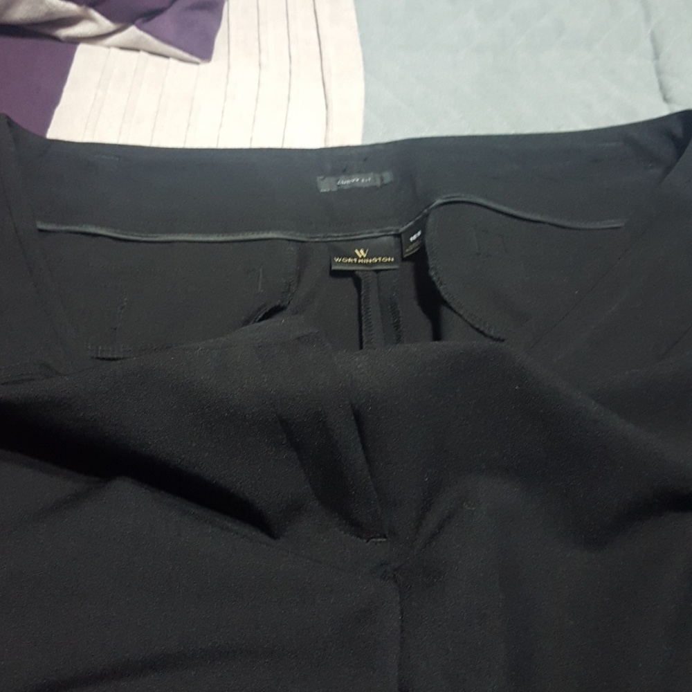 18S Worthington Curvy fit Slacks.